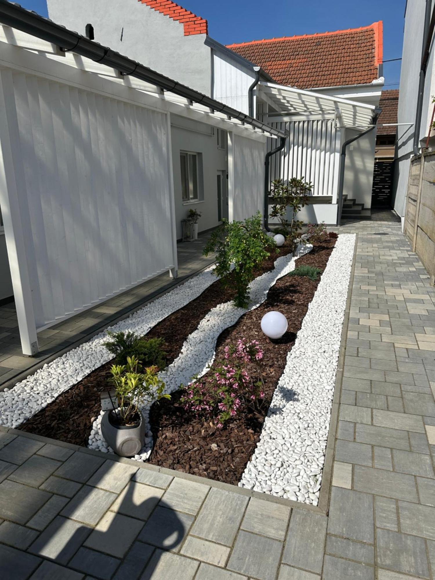 Aparthouse 1 Lugoj Bagian luar foto