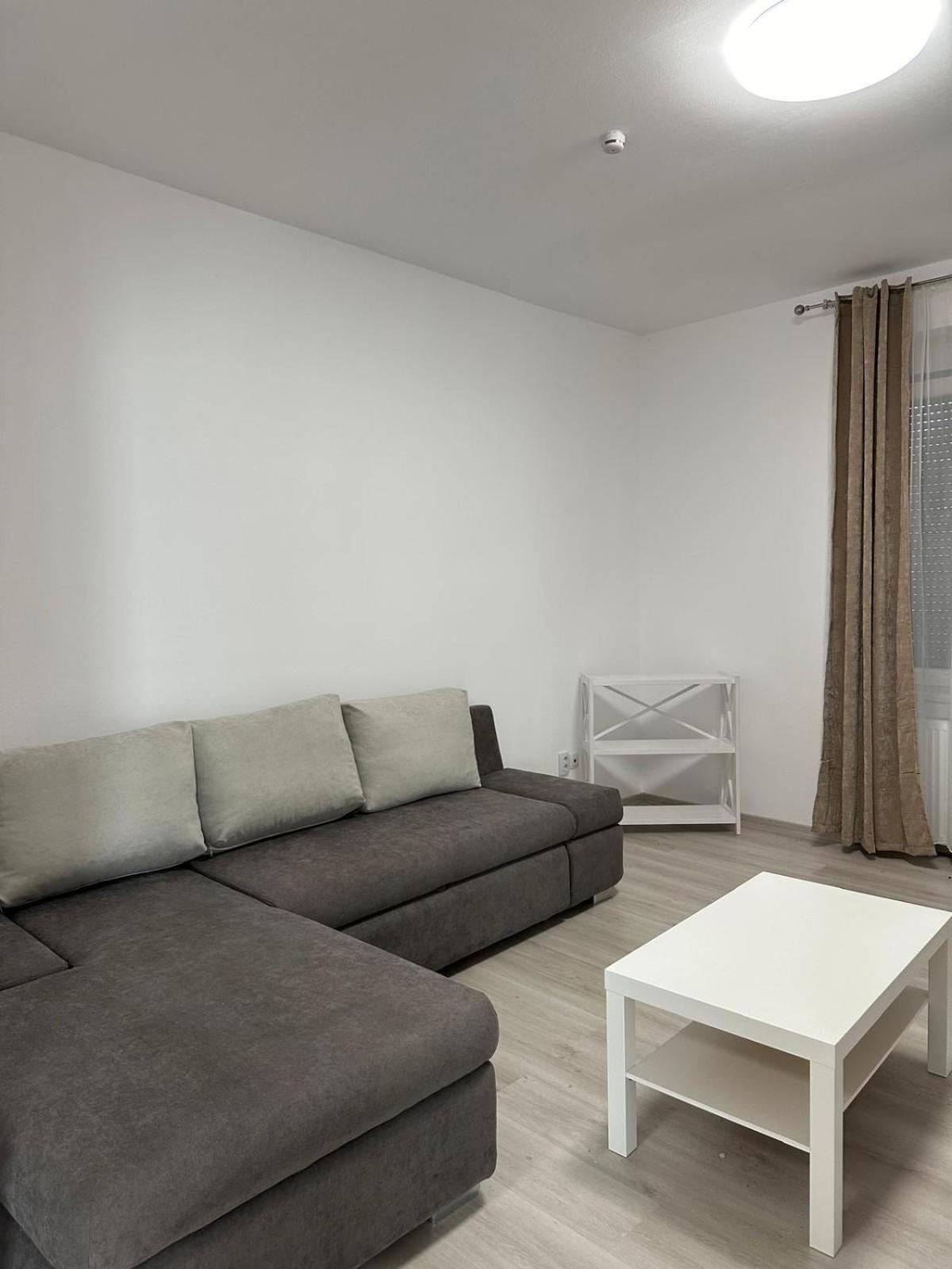 Aparthouse 1 Lugoj Bagian luar foto