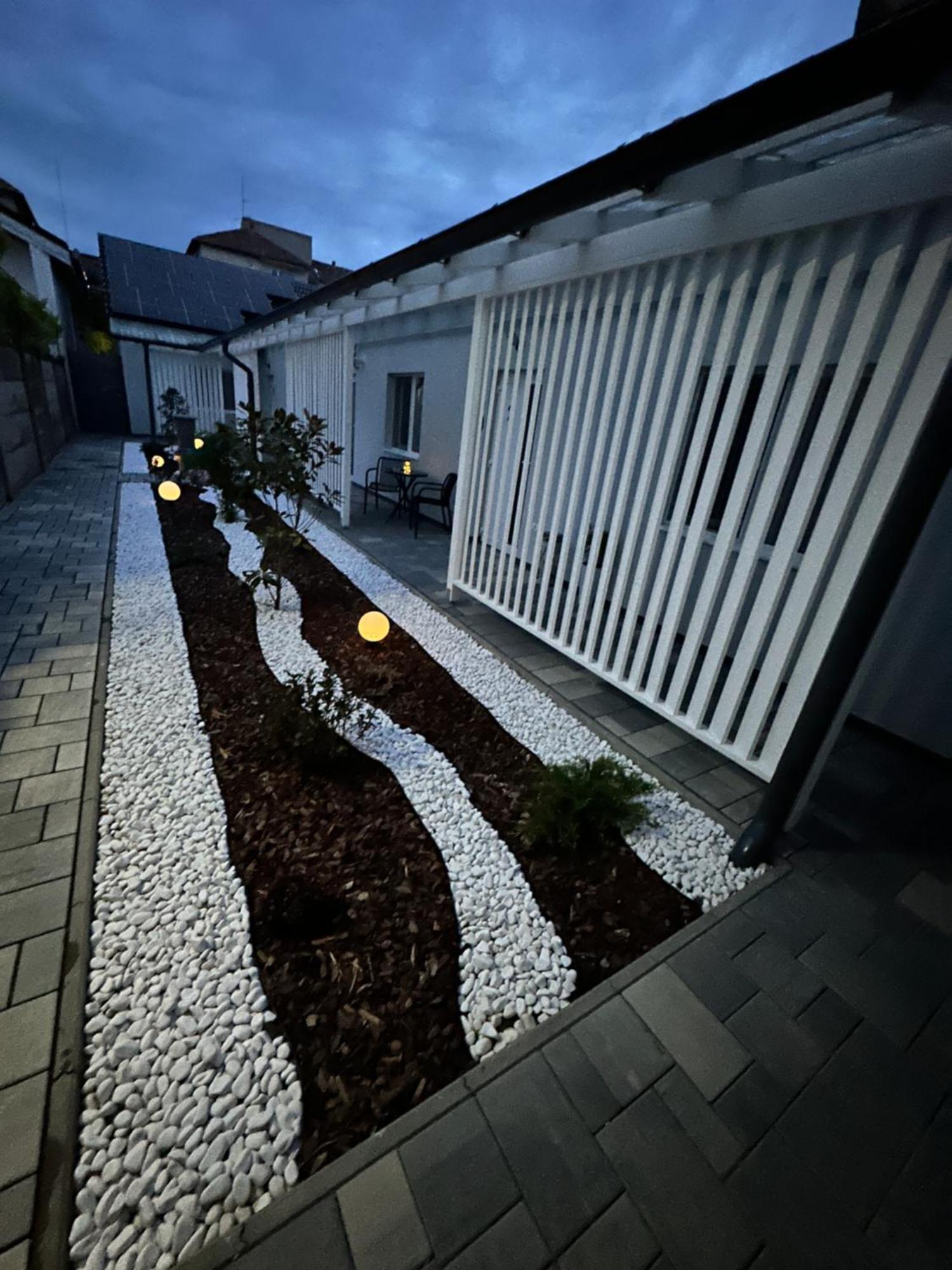 Aparthouse 1 Lugoj Bagian luar foto