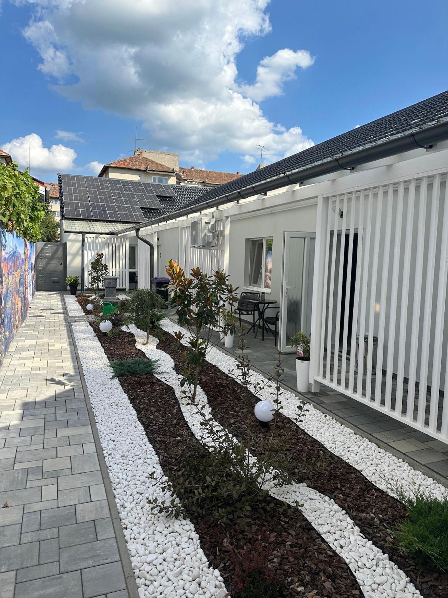 Aparthouse 1 Lugoj Bagian luar foto